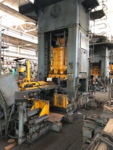 トリミングプレス TMP Voronezh K2540 - 1000 トン (写真 1)