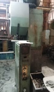 ナックルジョイントプレス Barnaul KB8336 - 400 トン (写真 8)