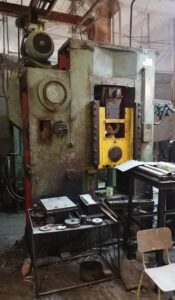 ナックルジョイントプレス Barnaul KB8336 - 400 トン ID: 75691