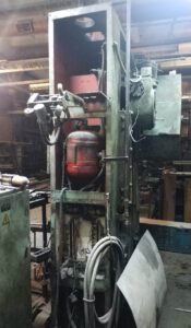 ナックルジョイントプレス Barnaul KB8336 - 400 トン (写真 23)