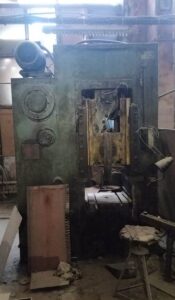 ナックルジョイントプレス Barnaul KB8336 - 400 トン (写真 17)