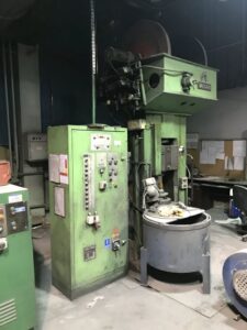 ねじプレス Vaccari 6PS - 165 トン ID: 76313