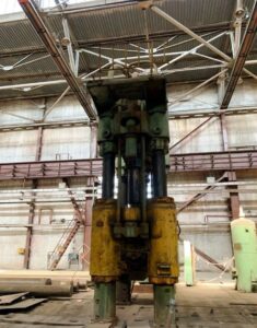 自由鍛造プレス Dnepropress PB1341 - 1250 トン (写真 8)