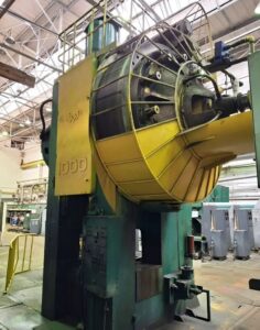 熱間鍛造プレス TMP Voronezh AKKB8040 - 1000 トン (写真 1)