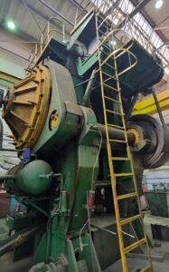 熱間鍛造プレス TMP Voronezh K8544 - 2500 トン (写真 1)