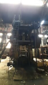 熱間鍛造プレス TMP Voronezh K8544 - 2500 トン (写真 4)