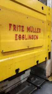 油圧プレス Muller ZE 250/315 - 315 トン (写真 2)