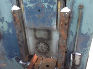 ナックルジョイントプレス Barnaul KB8338 - 630 トン (写真 2)