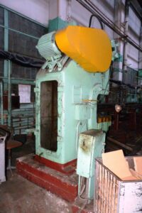 C型プレス K2130 - 100 トン (写真 1)