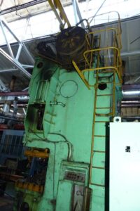 C型プレス TMP Voronezh K0134 - 250 トン (写真 3)