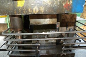 C型プレス KB2326 - 40 トン (写真 2)