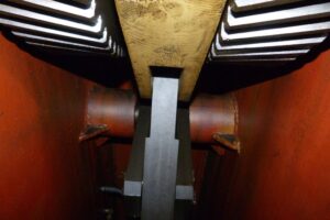 ナックルジョイントプレス Barnaul KB8336 - 400 トン (写真 4)