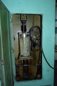 冷間押出プレス Barnaul K0034 - 250 トン (写真 5)