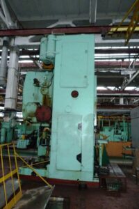 冷間押出プレス Barnaul AC5100 - 400 トン (写真 2)