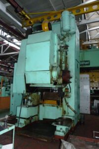 冷間押出プレス Barnaul AC5100 - 400 トン (写真 3)