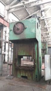 トリミングプレス Ravne Metalna KES 250 A - 250 トン (写真 7)