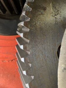 ナックルジョイントプレス Kuzlitmash KB8334 - 250 トン (写真 7)