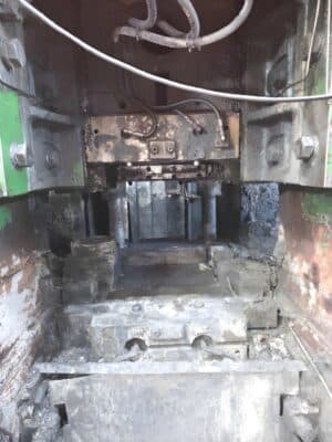 熱間鍛造プレス TMP Voronezh KB8043 - 2000 トン (写真 7)
