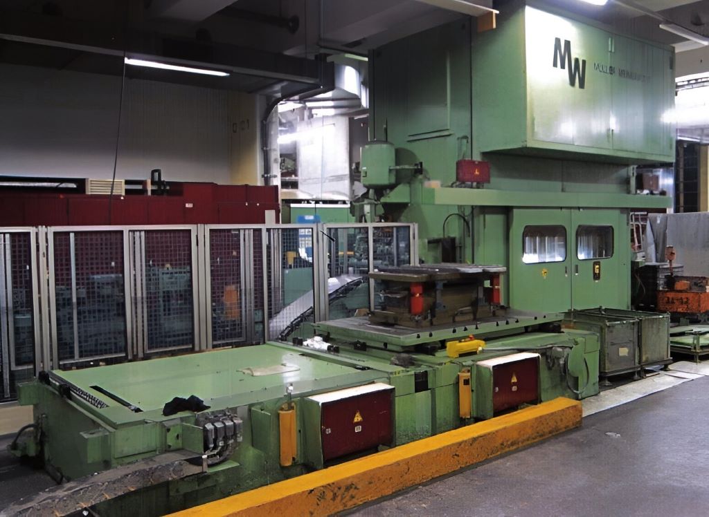 プレス機 Muller Weingarten HUQ 400 22 F - 400 トン