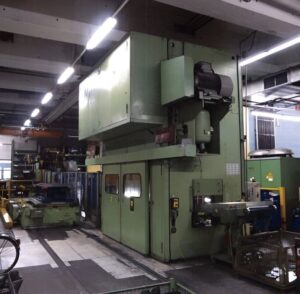 プレス機 Muller Weingarten HUQ 400 22 F - 400 トン (写真 2)