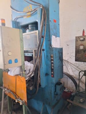 スクリュープレス Weingarten PS 160 - 250 トン (写真 9)