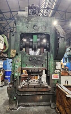 トリミングプレス Smeral LKO 315 - 315 トン (写真 1)