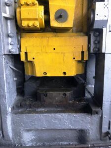 熱間鍛造プレス Smeral LZK 2500 - 2500 トン (写真 1)