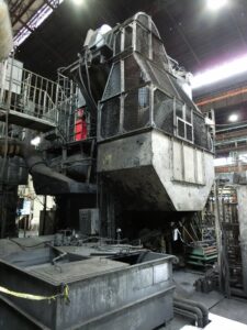 熱間鍛造プレス National Maxipres 6000 - 6000 トン (写真 2)