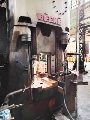 油圧鍛造ハンマー Beche KGH 1.6 - 16 kJ (写真 1)