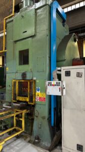 ナックルジョイントプレス Kieserling KKPR 1600 - 1600 トン (写真 1)