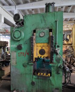 ナックルジョイントプレス Barnaul KB8336 - 400 トン (写真 3)