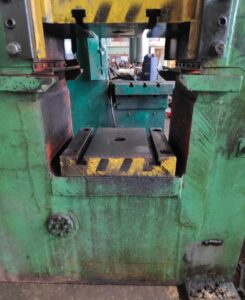 ナックルジョイントプレス Barnaul KB8336 - 400 トン (写真 7)