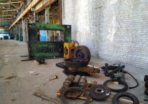 ナックルジョイントプレス Barnaul KB8340 - 1000 トン ID: 75150