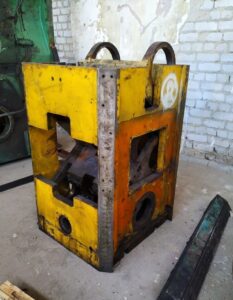 ナックルジョイントプレス Barnaul KB8340 - 1000 トン (写真 15)