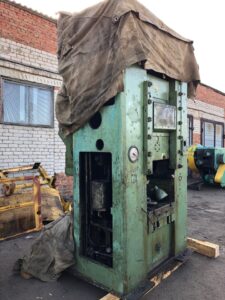 ナックルジョイントプレス Barnaul K8338 - 630 トン (写真 2)