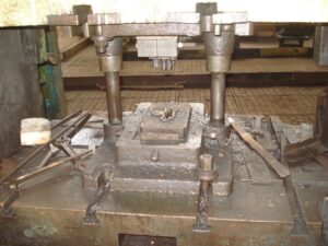 トリミングプレス Smeral LKO 315 - 315 トン (写真 2)