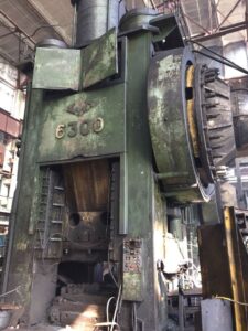 熱間鍛造プレス TMP Voronezh K04.015.848 - 6300 トン (写真 1)