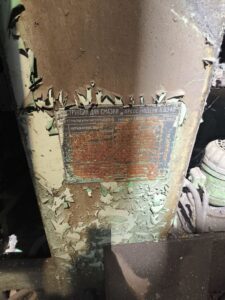 ナックルジョイントプレス Barnaul K8340 - 1000 トン (写真 1)