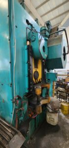 ナックルジョイントプレス Barnaul KB8338 - 630 トン (写真 2)