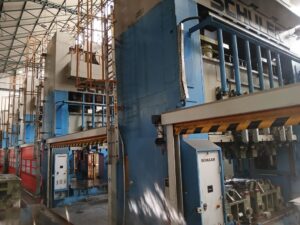 プレスライン Schuler G2 - 3800 トン (写真 2)