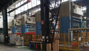 プレスライン Schuler G2 - 3800 トン (写真 4)