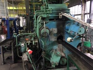 押出プレス UBE 800 MT - 800 トン (写真 8)