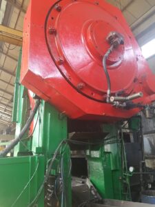 熱間鍛造プレス Ajax 2500 MT - 2500 トン (写真 2)