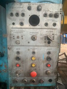 熱間鍛造プレス TMP Voronezh K04.038.842 - 1600 トン (写真 1)