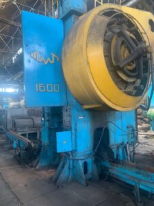 熱間鍛造プレス TMP Voronezh K04.038.842 - 1600 トン ID: 76051