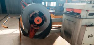 油圧プレス Lauffer RA500 - 500 トン (写真 8)