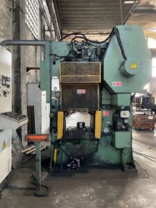 ナックルジョイントプレス Barnaul KB8336 - 400 トン (写真 1)