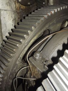 トリミングプレス TMP Voronezh K2535A - 315 トン (写真 1)