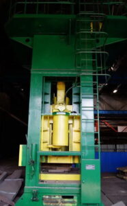 トリミングプレス TMP Voronezh K2538 - 630 トン (写真 4)