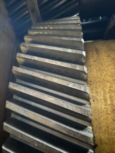 ナックルジョイントプレス Barnaul KB8342 B - 1600 トン (写真 1)